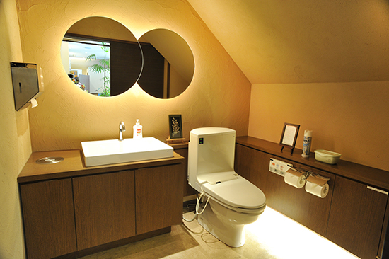 バリアフリートイレ　そのほか充実した宿泊設備もご用意しております。